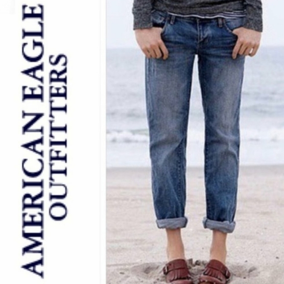 American Eagle Boy Fit Medium Wash Cropped Blue Denim Jeans 8